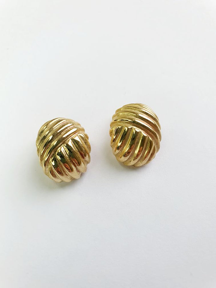 Vintage Gold Toned 1980s Clip On Earrings