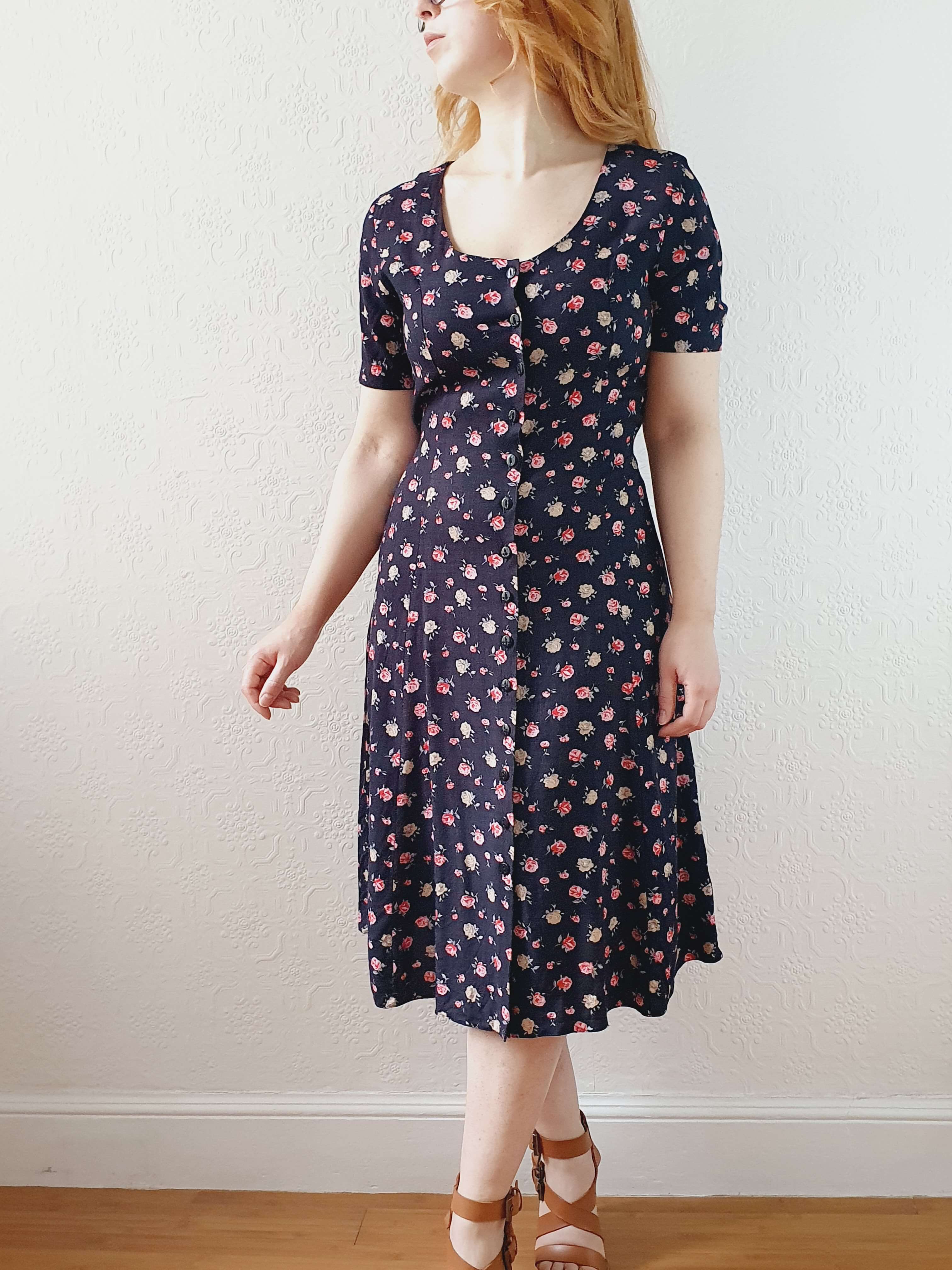 Vintage 90s Black Floral Short Sleeve Dress - XS/S TORN vintage Vintage 90s Black Floral Short Sleeve Dress - XS/S TORN vintage