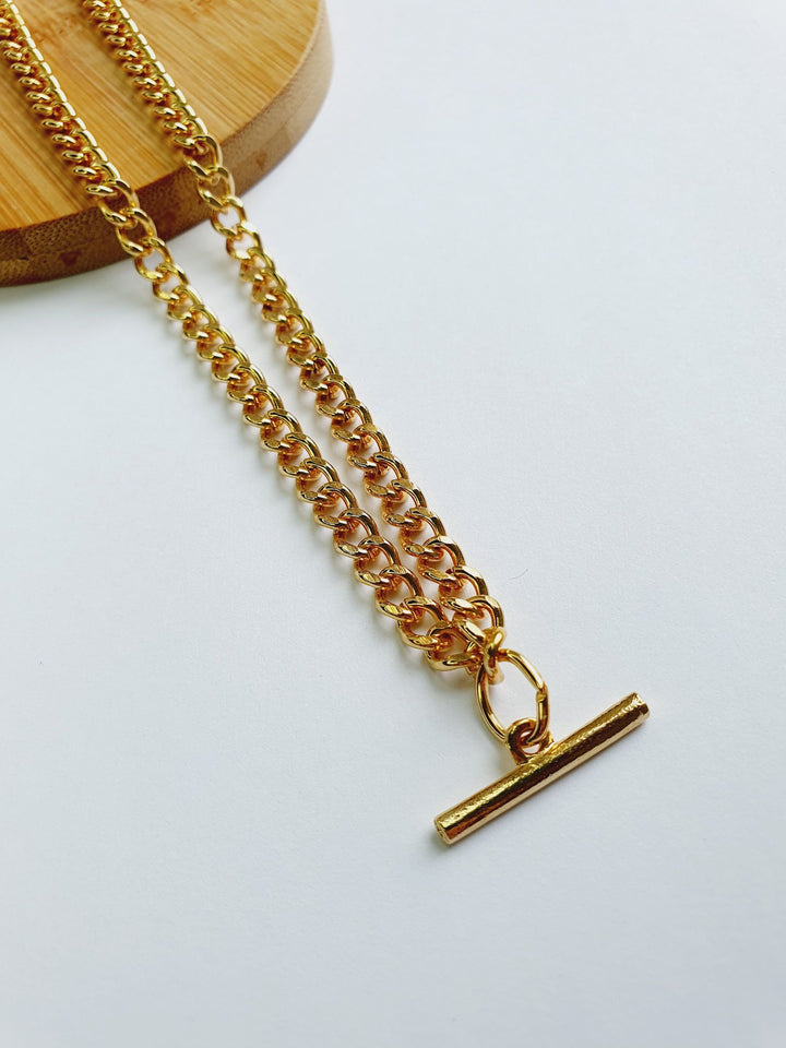 Vintage Gold Plated T-bar Chain Necklace