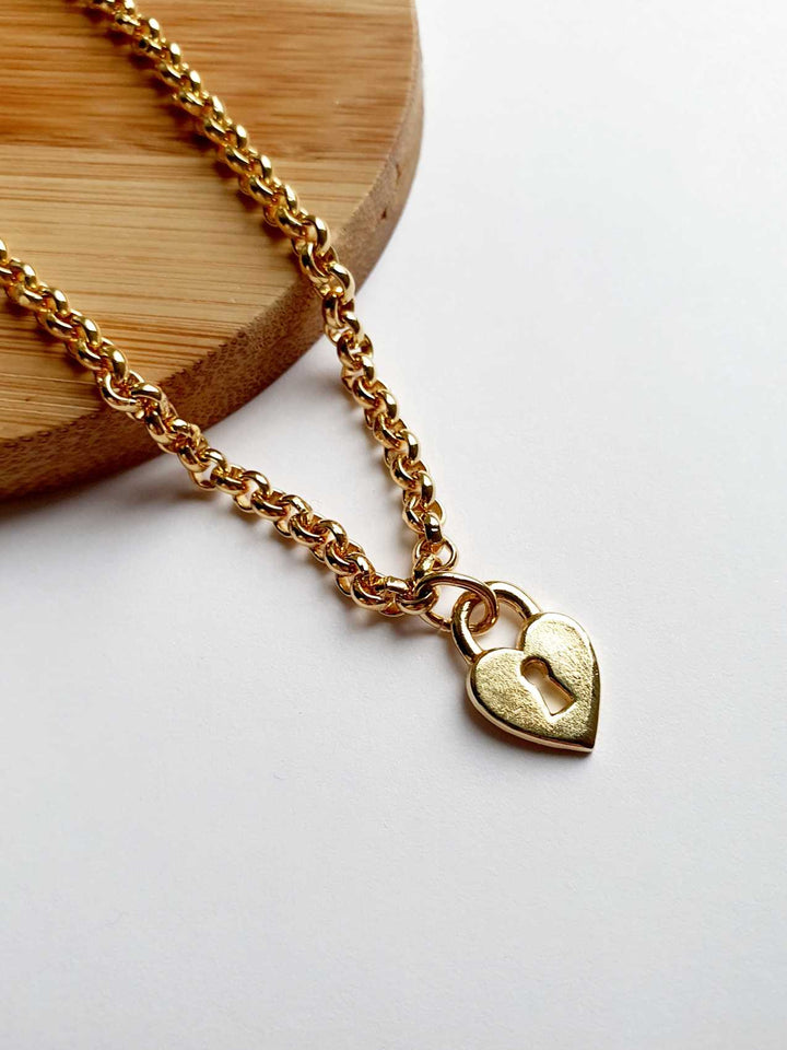 Vintage Gold Plated Rolo Chain Necklace with Heart Padlock Charm