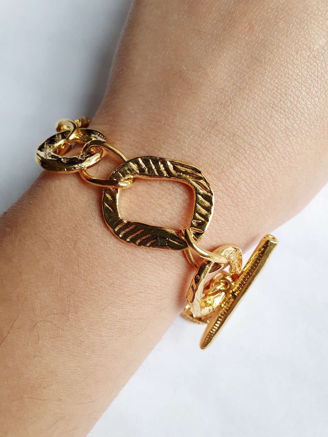 Vintage Gold Plated Chunky T- Bar Bracelet