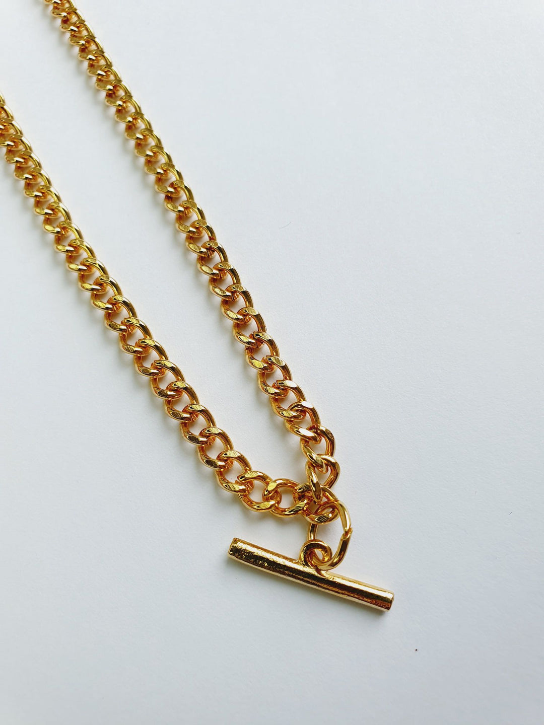 Vintage Gold Plated T-bar Chain Necklace