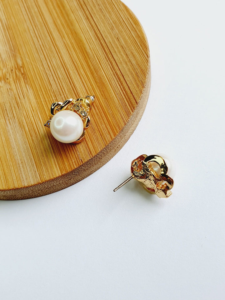 Vintage Gold Plated Pearl Stud Earrings