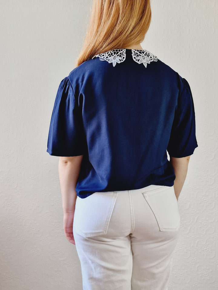 Vintage 80s Navy Blue Short Sleeve Blouse with Lace Collar - S/M