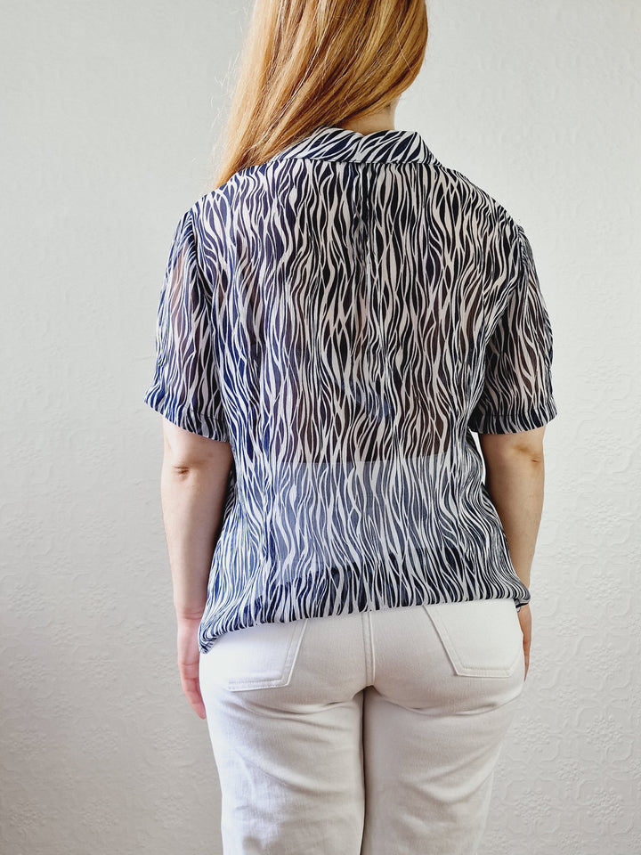 Vintage 90s Navy Blue & White Abstract Pattern Short Sleeve Blouse - M