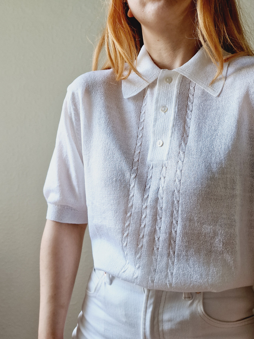 Vintage White Polo Style Short Sleeve Knit Top with Collared Neck - M