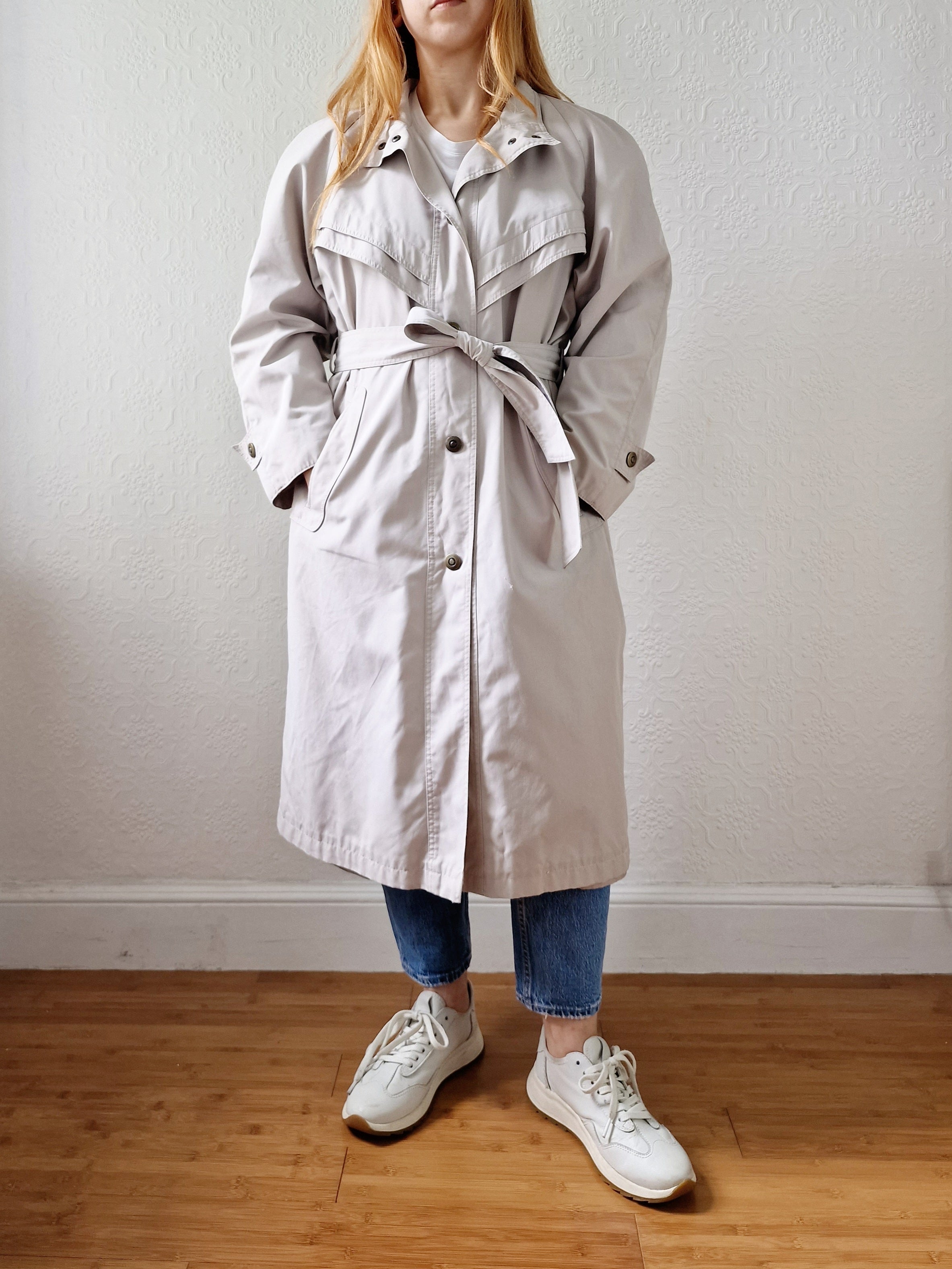 Vintage 80s Stone Single Breasted Trench Coat with Removable Vintage 80s Stone Single Breasted Trench Coat with Removable