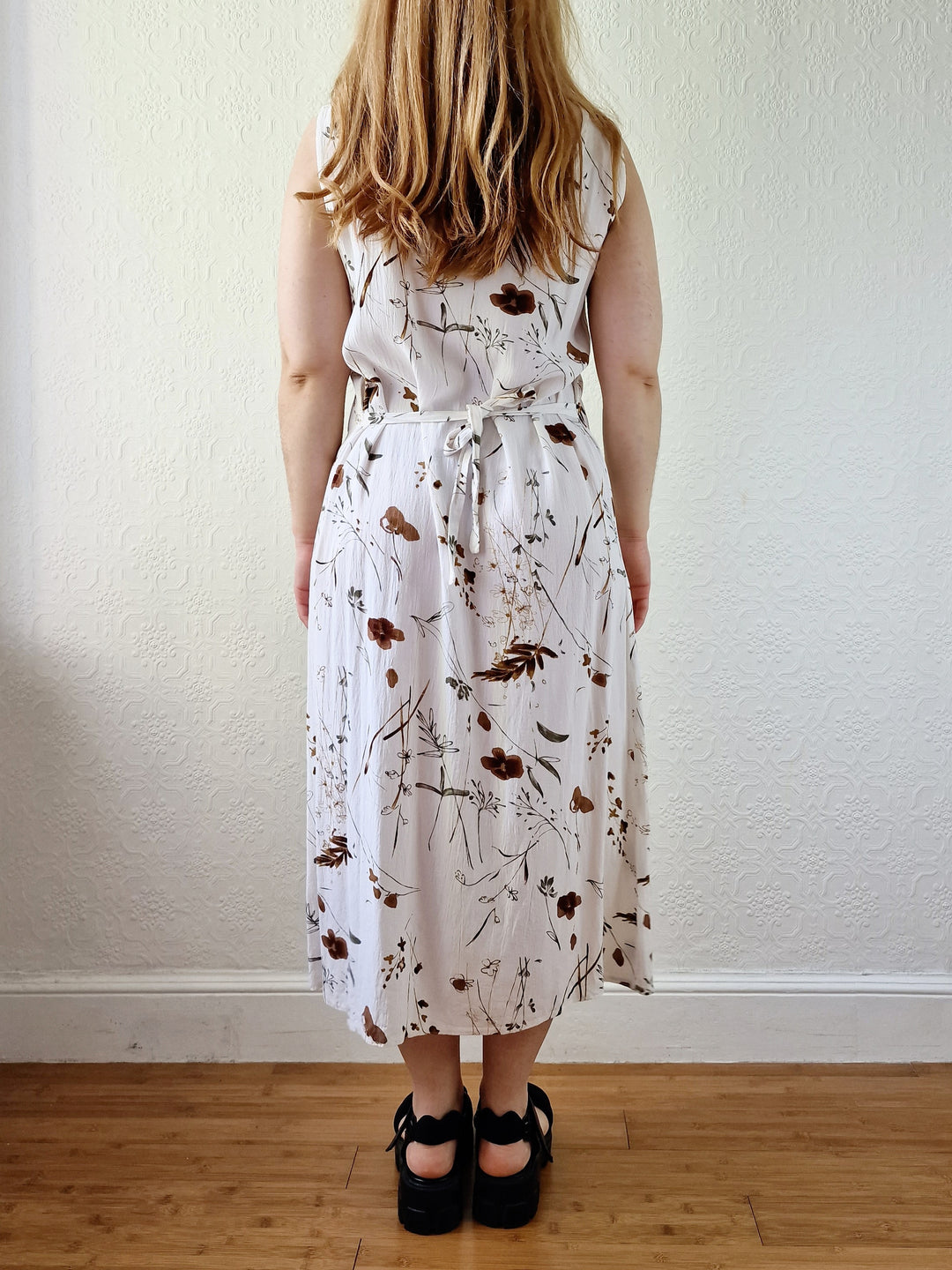 Vintage 90s White Floral Sleeveless Midi Dress - S/M