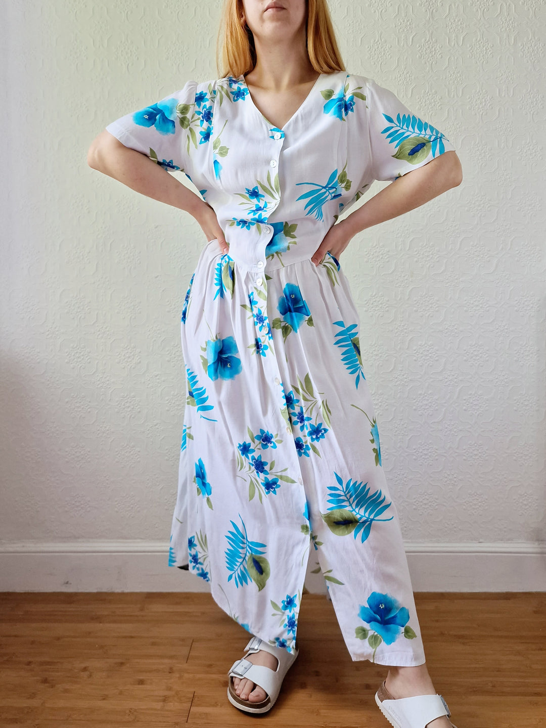 Vintage 90s White & Blue Floral Midi Dress with Short Sleeves - XL