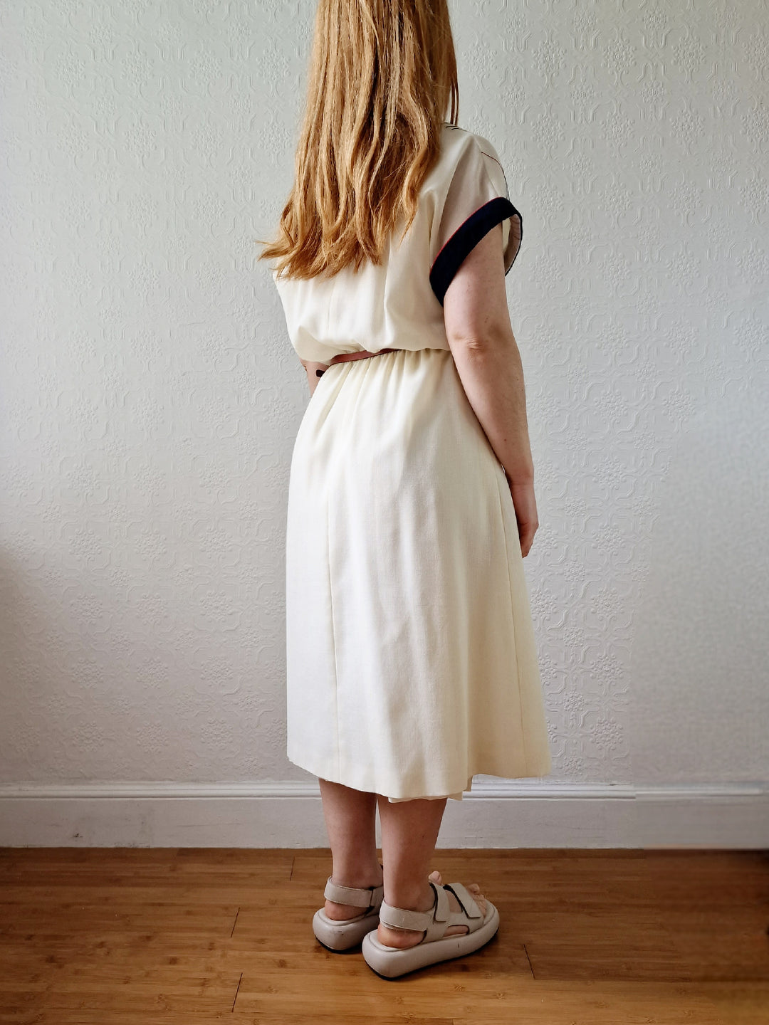 Vintage 70s Cream Shirt Dress with Short Sleeves - M