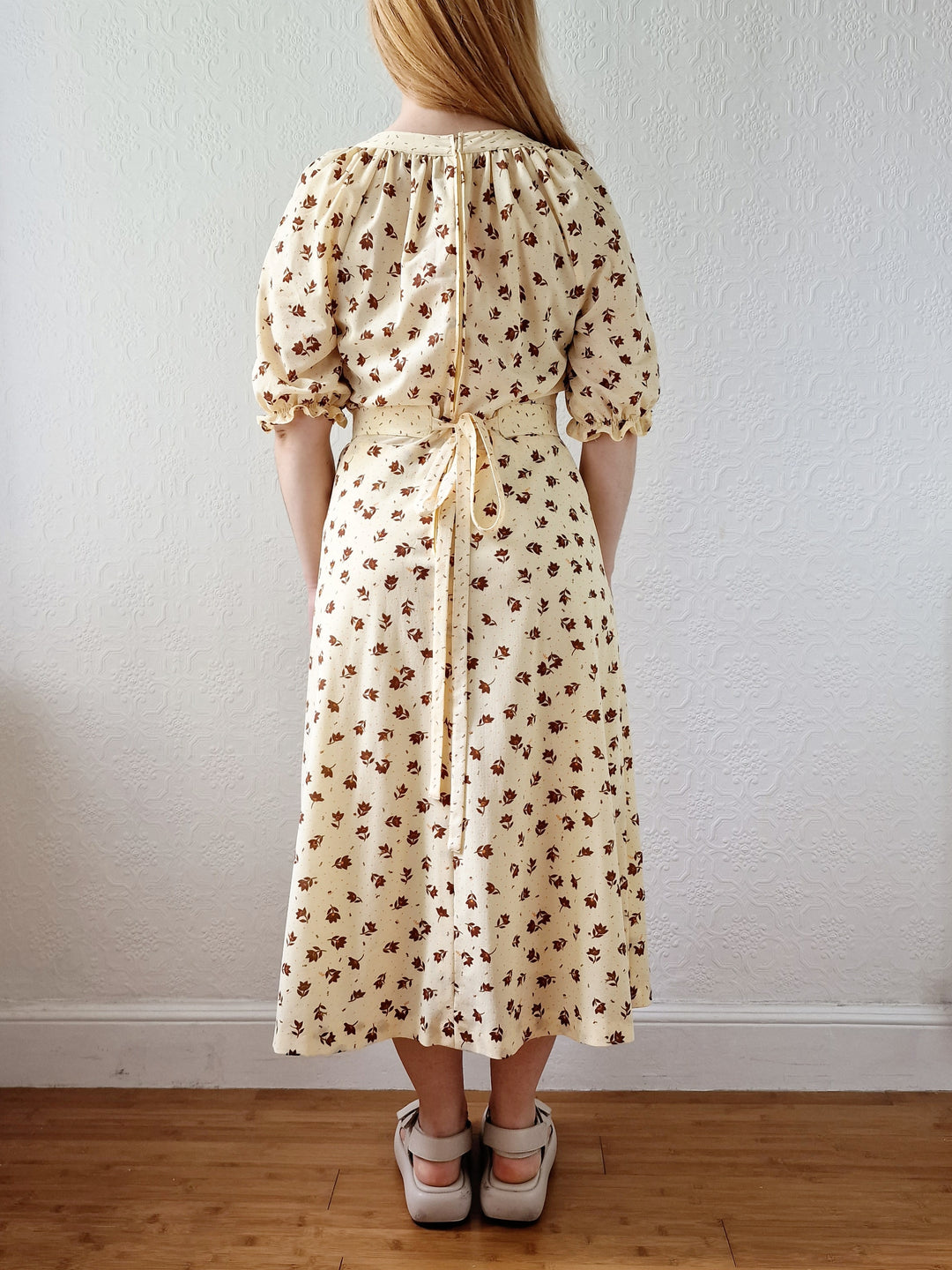 Vintage 70s Yellow Floral Midi Dress with Short Puff Sleeves - S/M