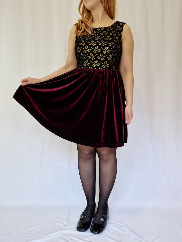 Vintage 90s Burgundy Velvet Skater Style Party Dress - S