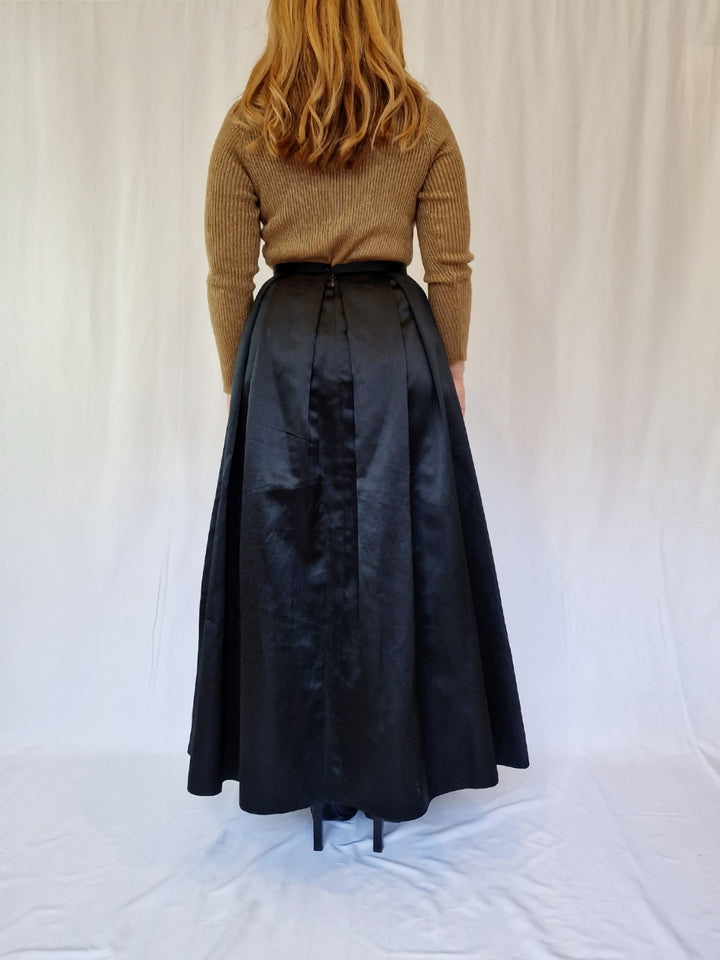 Vintage Black Satin High Waisted A-Line Maxi Skirt - XS