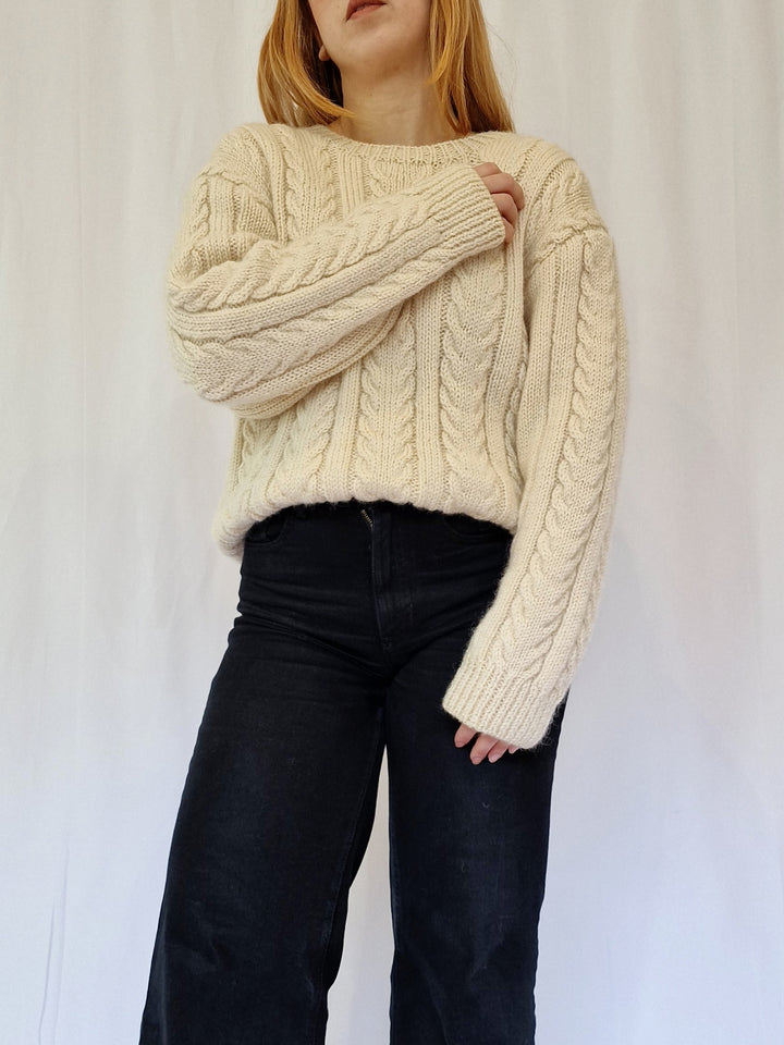 Vintage Crew Neck 100% Wool Aran Jumper - M