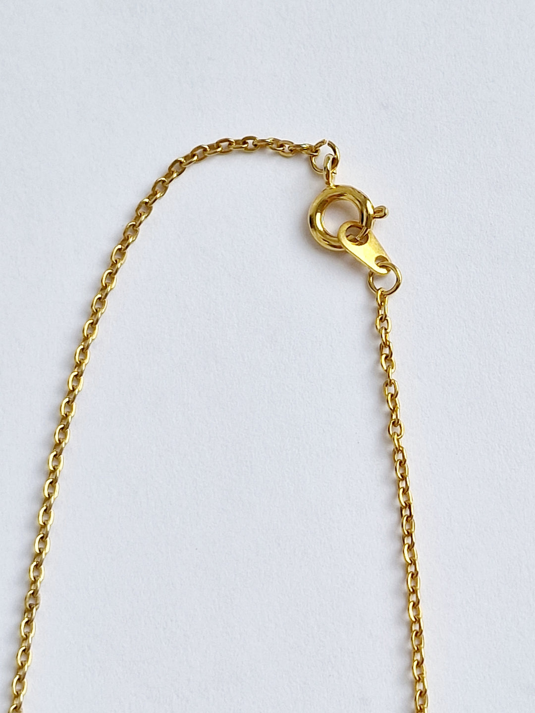 Vintage Gold Plated Chain Pendant Necklace with Fishbone Charm