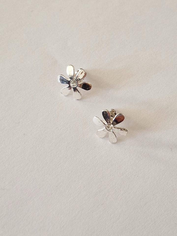 Vintage Silver Plated Flower Crystal Stud Earrings