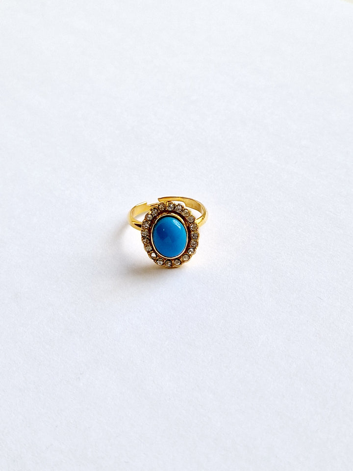 Vintage Gold Plated Faux Turquoise Oval Cocktail Ring with Crystals