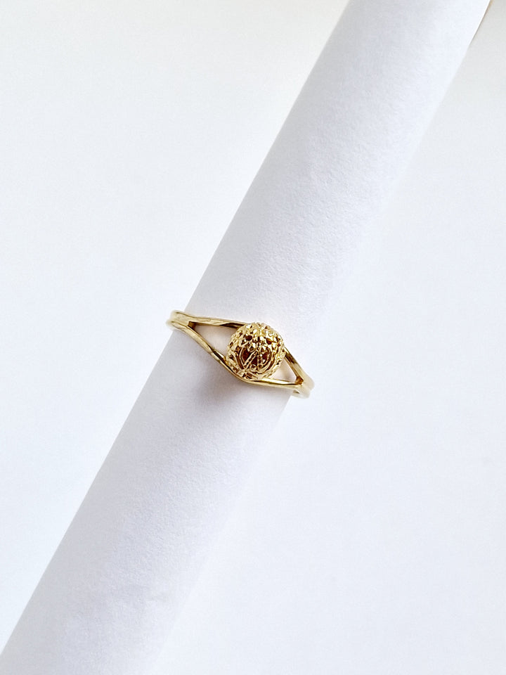 Vintage Gold Plated Ring with Raised Sphere