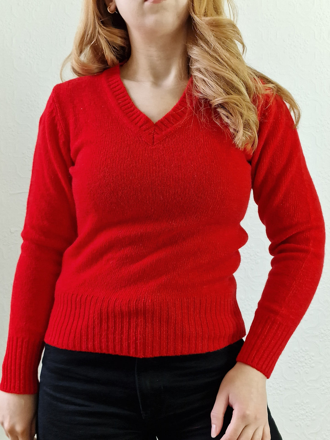 Vintage Bright Red 100% Shetland Wool V-Neck Jumper - XS