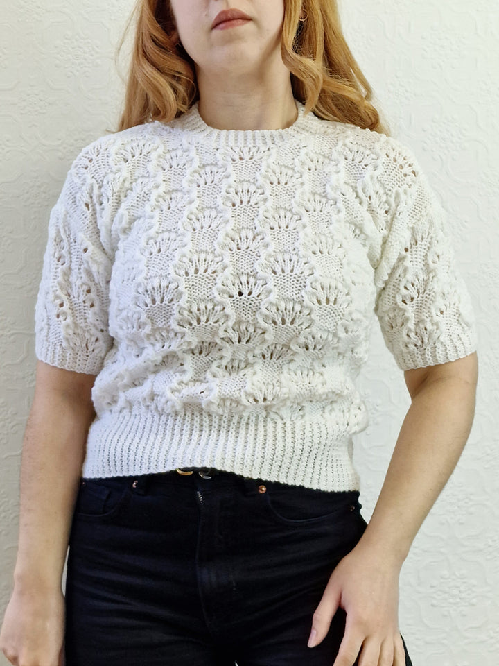 Vintage 80s White Round Neck Handknitted Jumper Top with Short Sleeves - XS