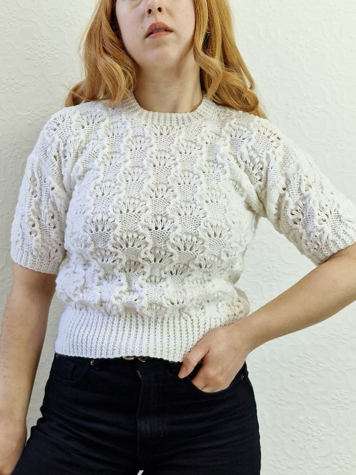 Vintage 80s White Round Neck Handknitted Jumper Top with Short Sleeves - XS