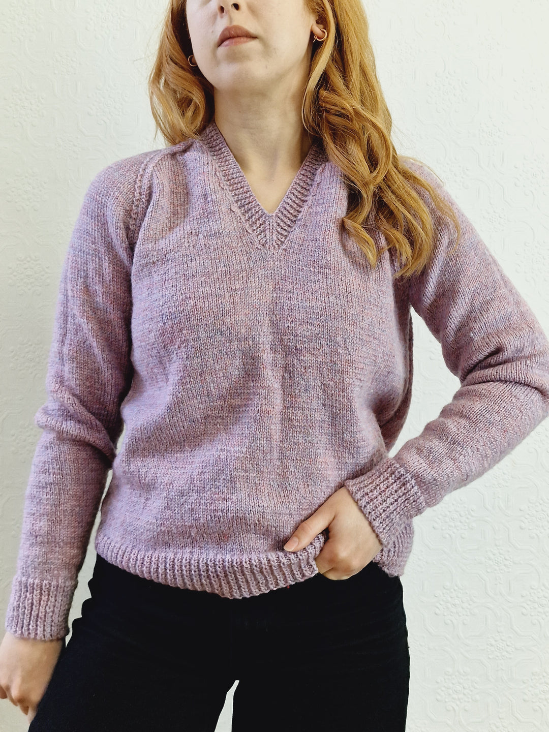 Vintage 80s Lavender Purple V-Neck Handknitted Jumper - S/M