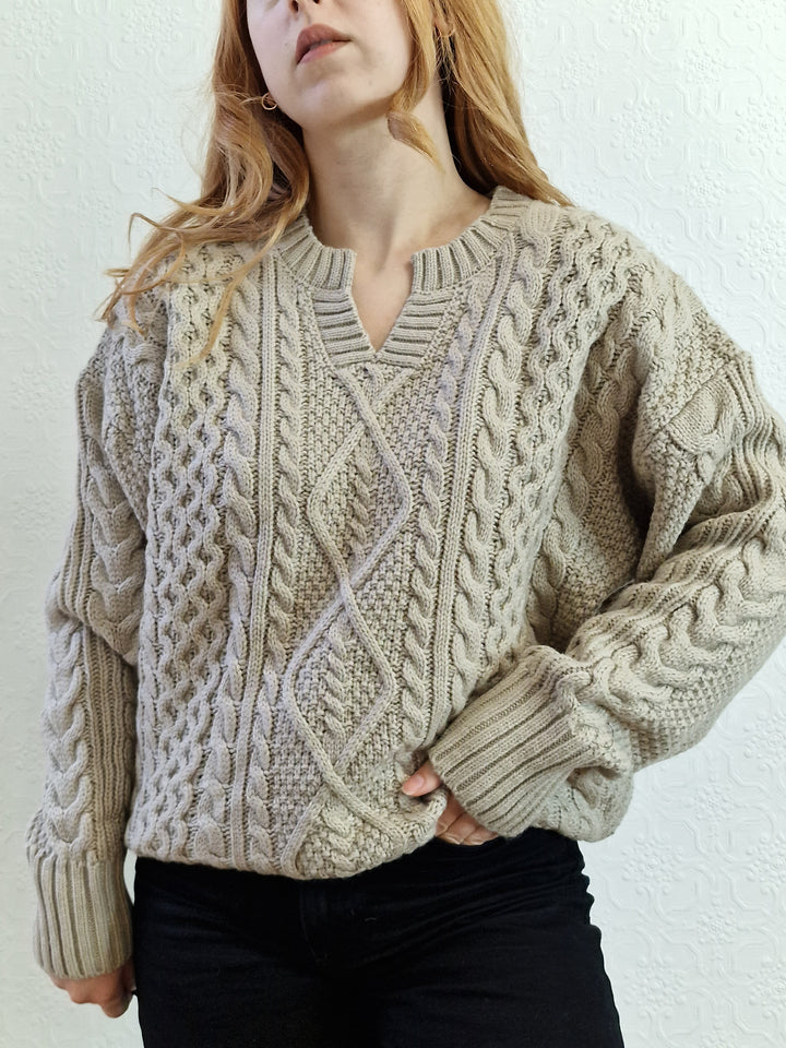 Vintage 90s Beige Grey Cable Knit Aran Jumper with Split Crew Neck - L