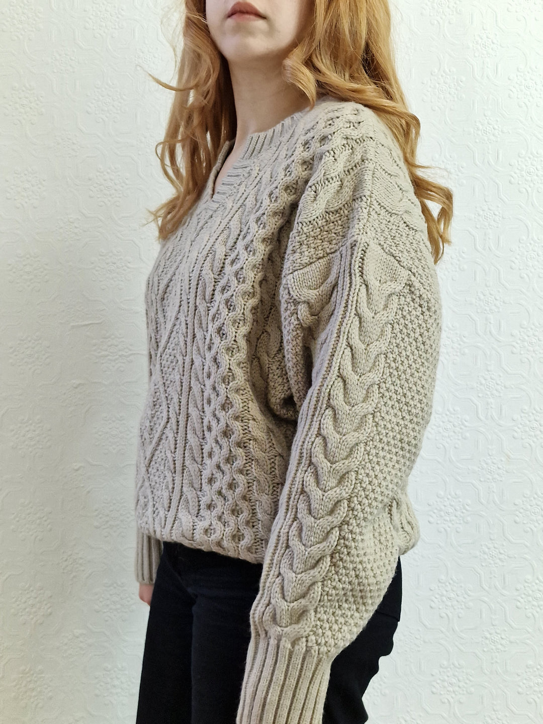 Vintage 90s Beige Grey Cable Knit Aran Jumper with Split Crew Neck - L