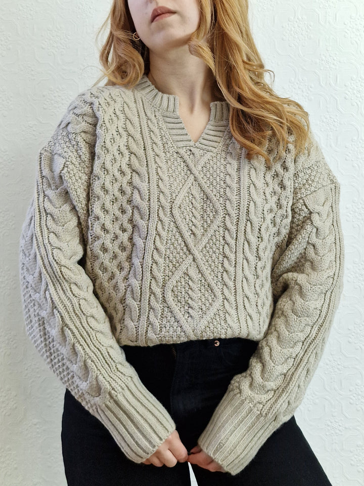 Vintage 90s Beige Grey Cable Knit Aran Jumper with Split Crew Neck - L