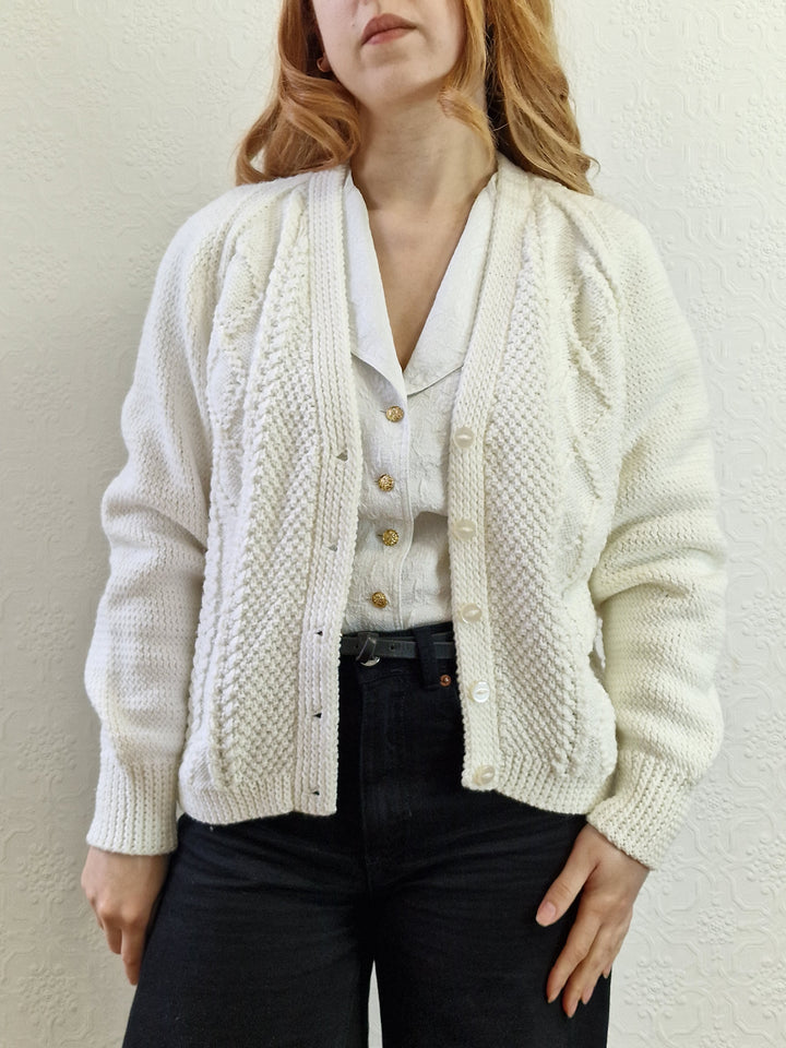 Vintage 80s Handknitted Cream V-Neck Cardigan - S/M