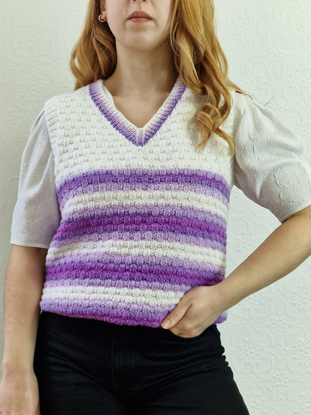 Vintage 80s Handknitted V-Neck White Vest with Purple Stripes - M/L