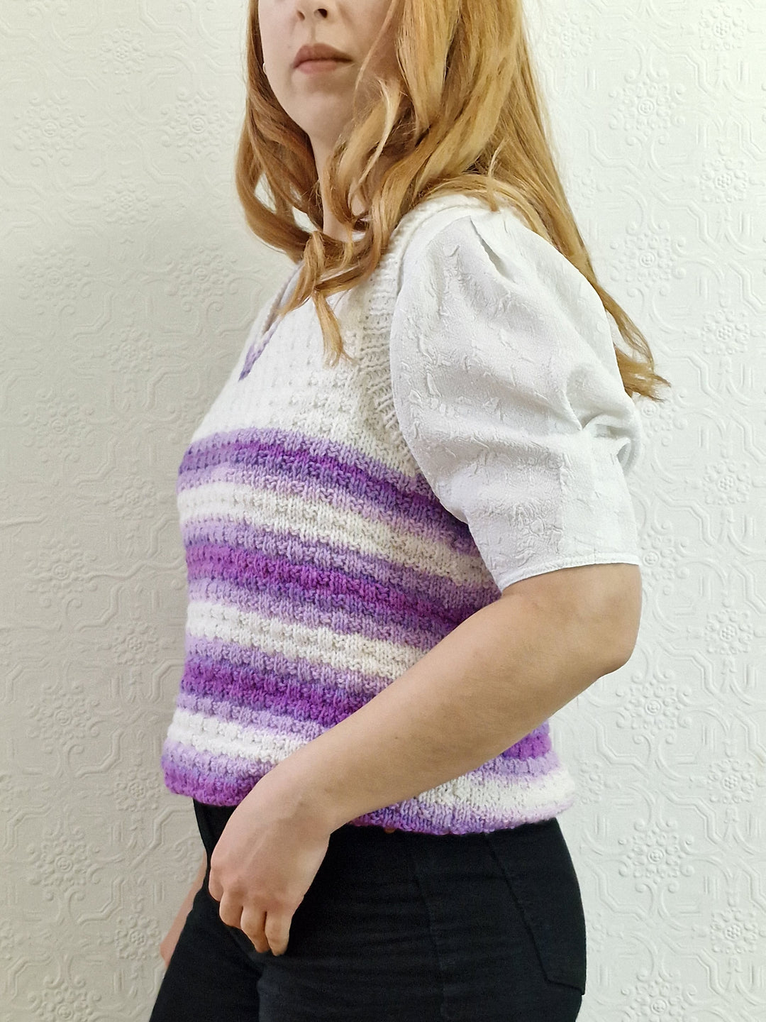 Vintage 80s Handknitted V-Neck White Vest with Purple Stripes - M/L