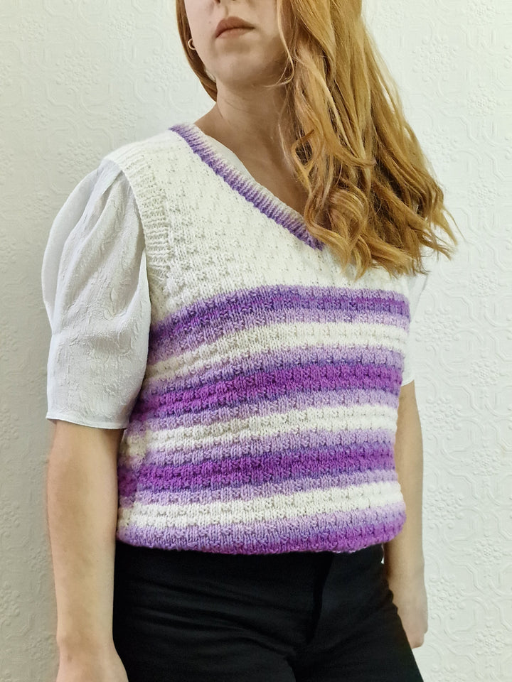 Vintage 80s Handknitted V-Neck White Vest with Purple Stripes - M/L