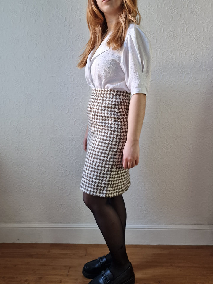 Vintage 90s High Waisted Cream & Brown Houndstooth Skirt - S