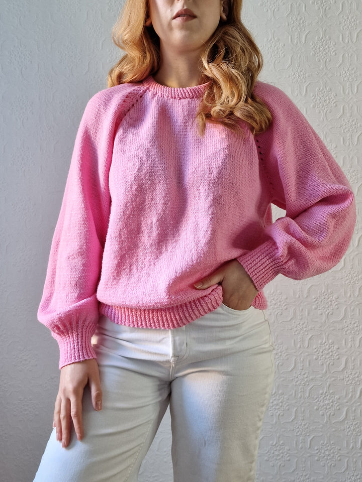 Vintage 80s Handknitted Bubblegum Pink Jumper with Crew Neck - L