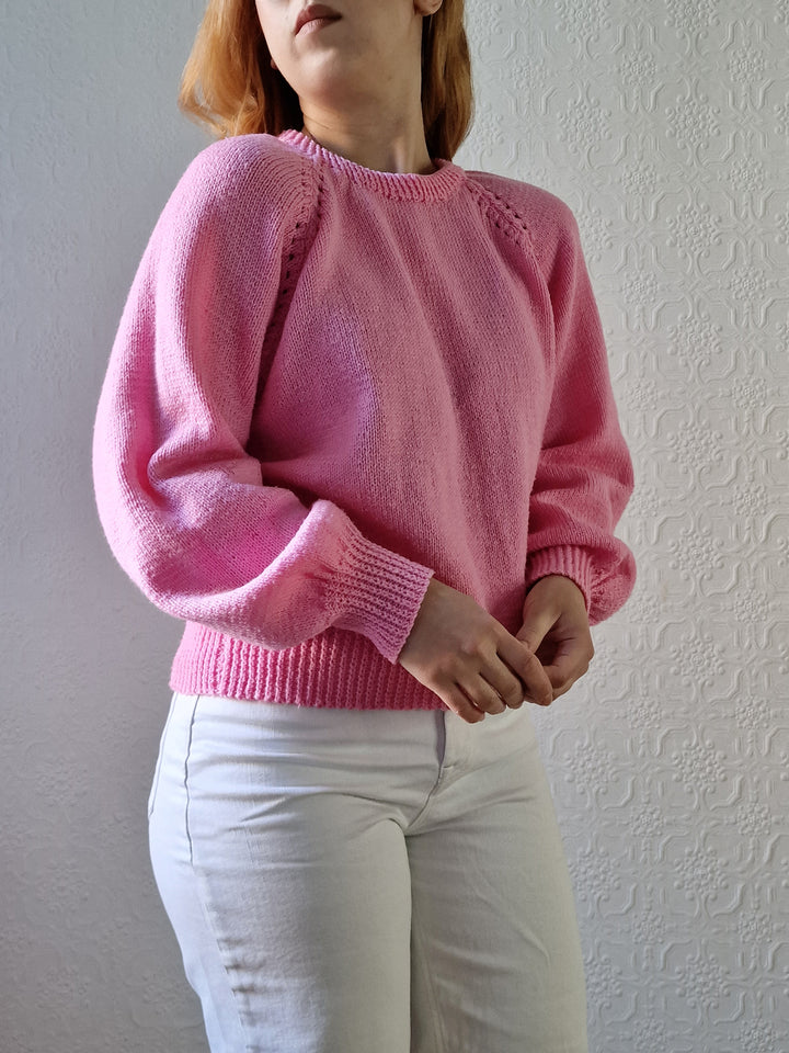 Vintage 80s Handknitted Bubblegum Pink Jumper with Crew Neck - L