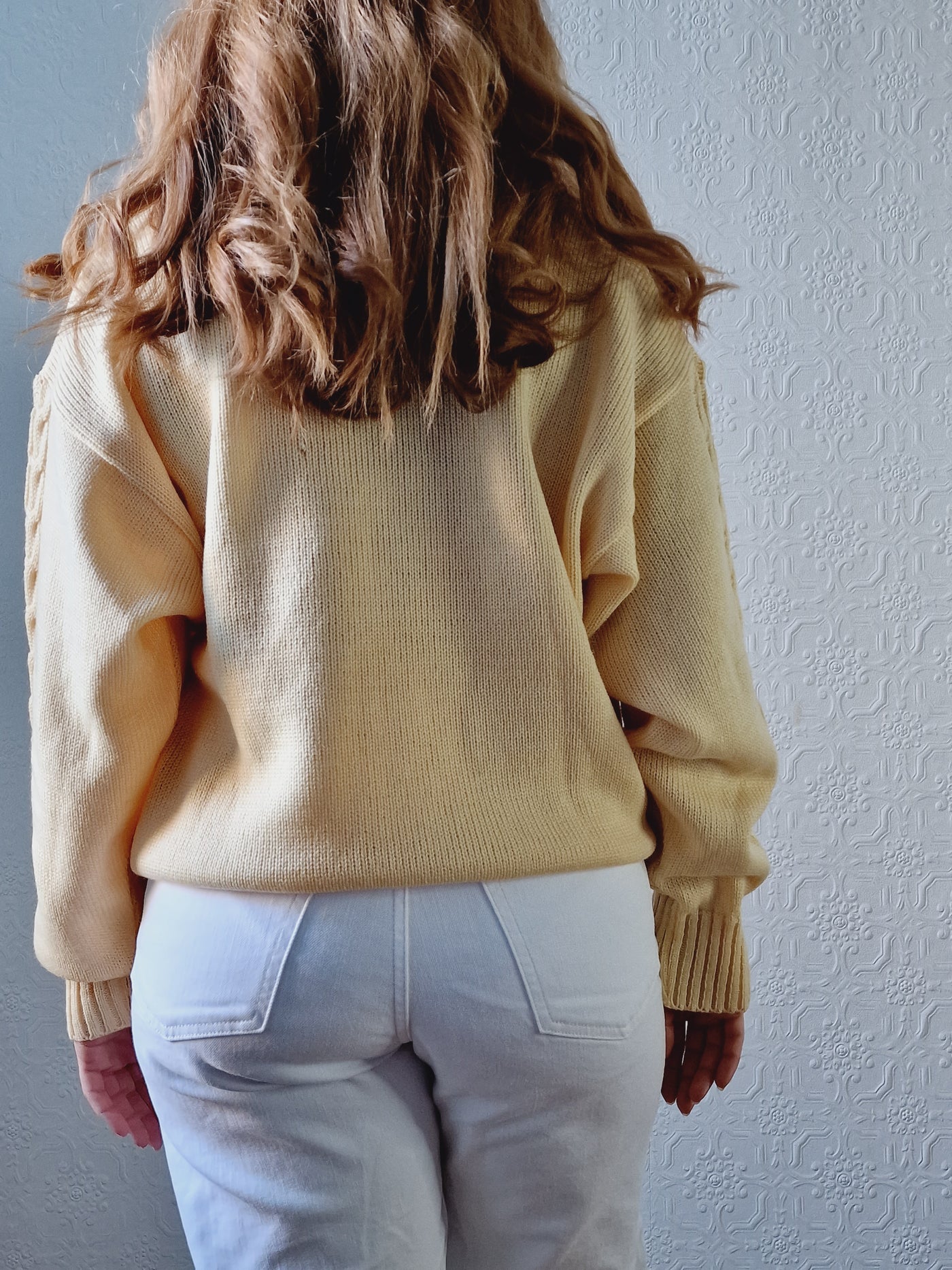 Vintage 90s Pale Yellow Cable Knit Jumper with Crew Neck - M/L