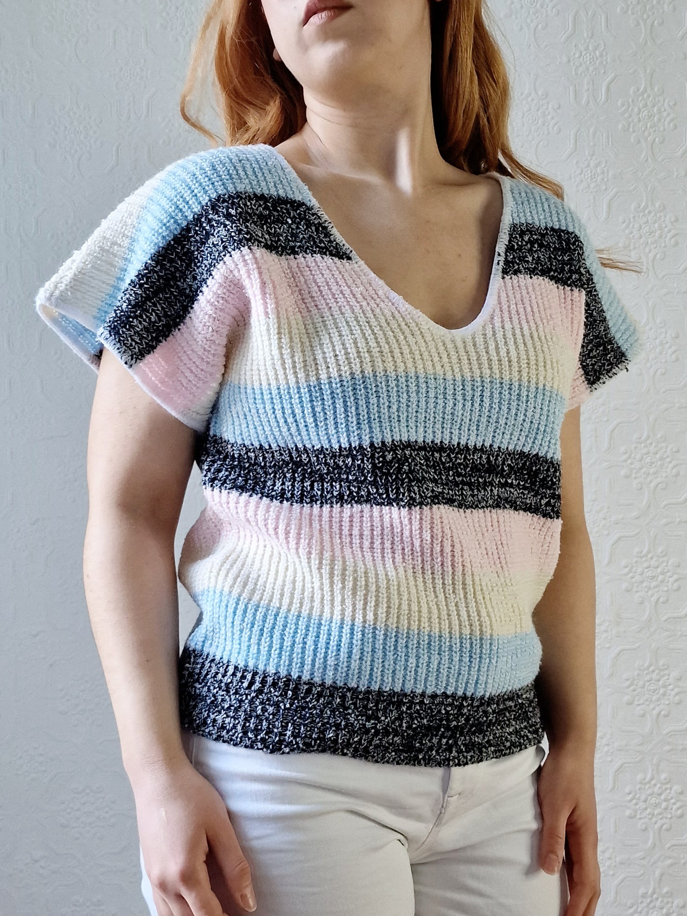 Vintage 80s Striped Pastel V-Neck Knitted Jumper Top with Short Sleeves - M