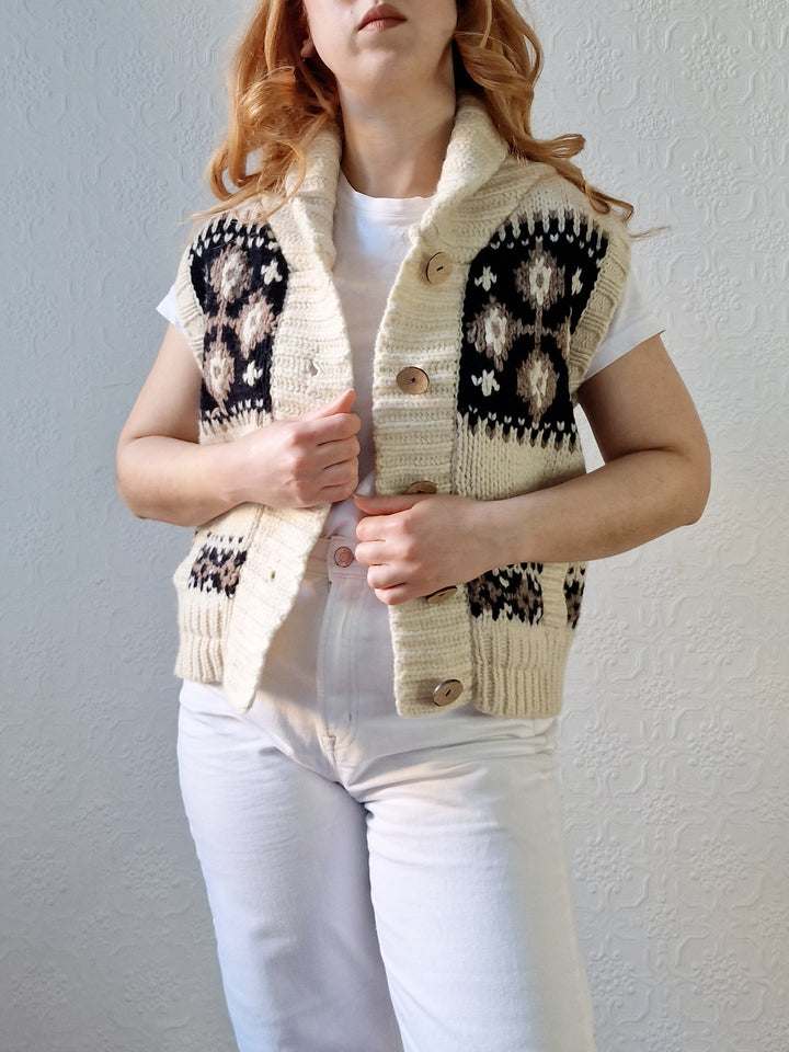 Vintage Pure Wool Cream Knitted Norwegian Style Sleeveless Vest - M