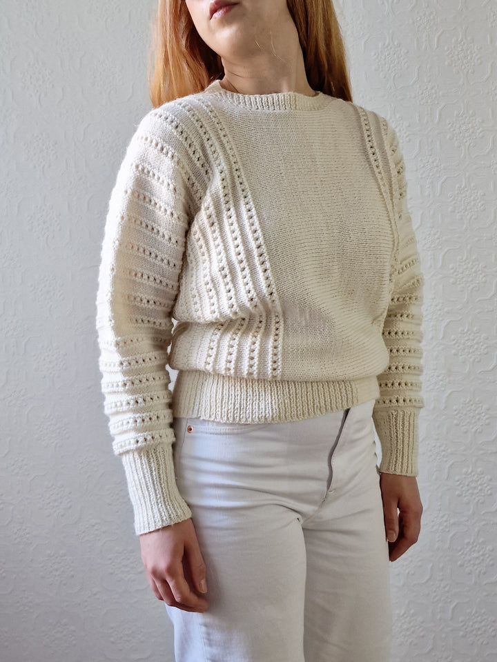 Vintage 80s Handknitted Cream Batwing Jumper with Crew Neck - S/M