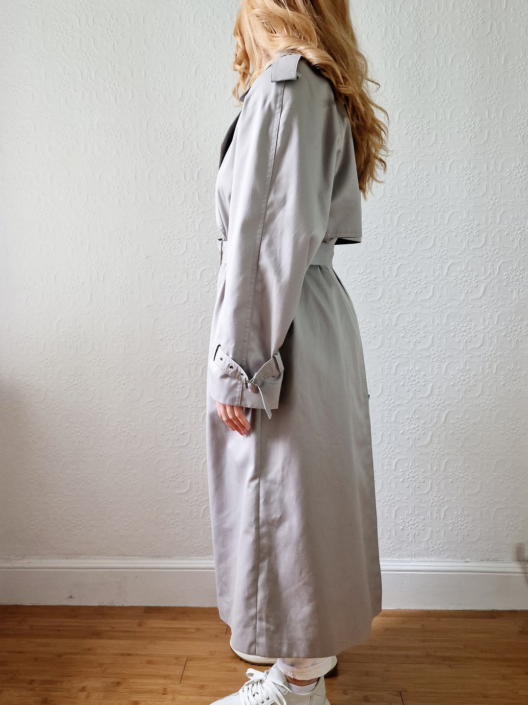 Vintage Light Grey Double Breasted Trench Coat with Belt - M