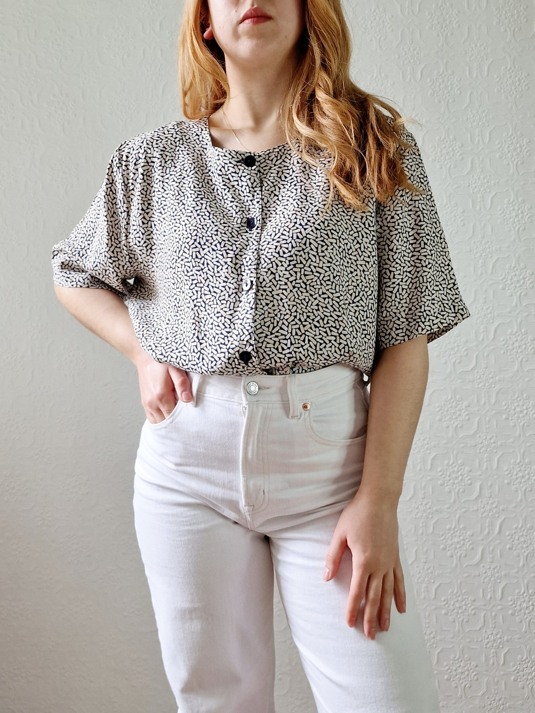 Vintage 80s Black & Beige Abstract Pattern Blouse with Short Sleeves - M