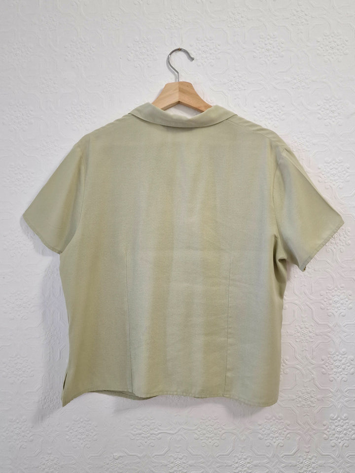 Vintage 90s Light Khaki Green Button Down Half Sleeve Blouse - M/L