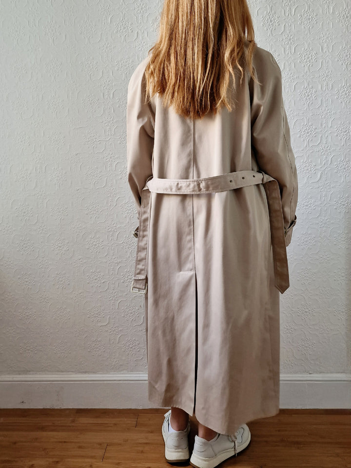 Vintage Light Beige Single Breasted Trench Coat with Belt by Dannimac - M