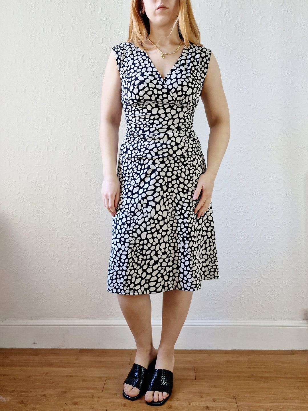 Vintage 90s Black & White Sleeveless Midi Dress - XS/S