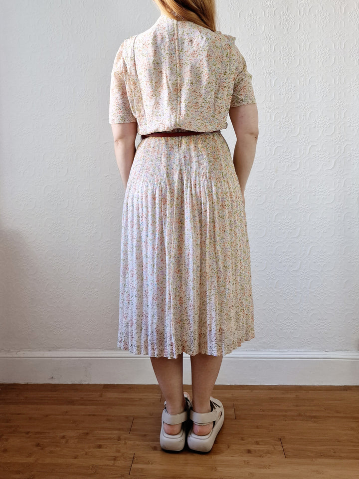 Vintage 80s Romantic Pastel Ditsy Floral Midi Dress with Short Sleeves - S