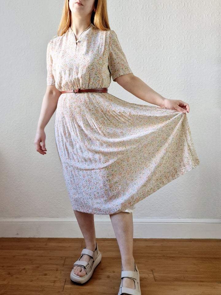 Vintage 80s Romantic Pastel Ditsy Floral Midi Dress with Short Sleeves - S