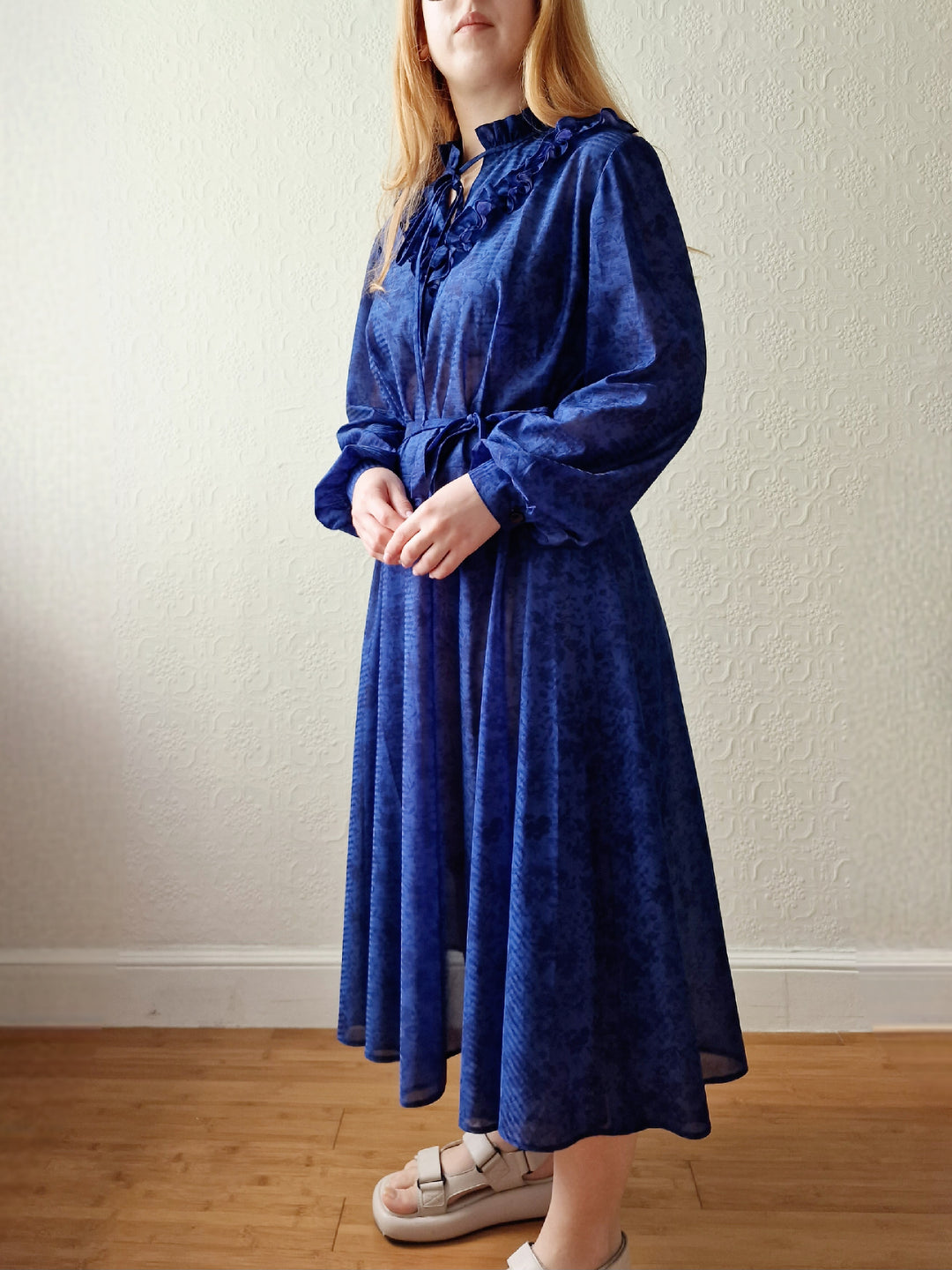 Vintage 70s Blue Ruffle Midi Dress with Long Sleeves - M/L