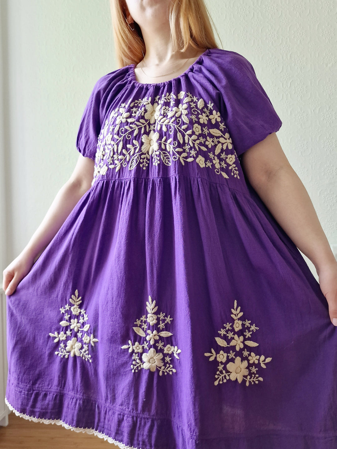 Vintage Purple Folk Style Embroidered Midi Dress with Puff Sleeves - M