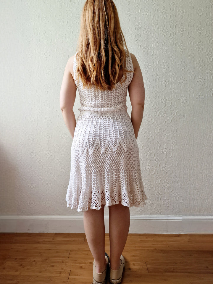 Vintage White Crochet Sleeveless Dress with Drawstring Waist - S/M